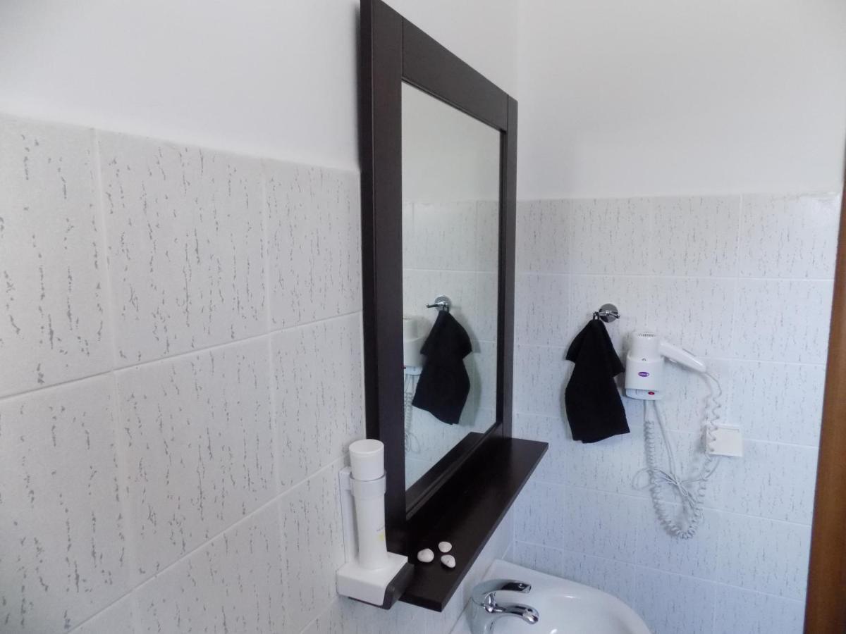 Anemi Leros Apartments Panteli ภายนอก รูปภาพ